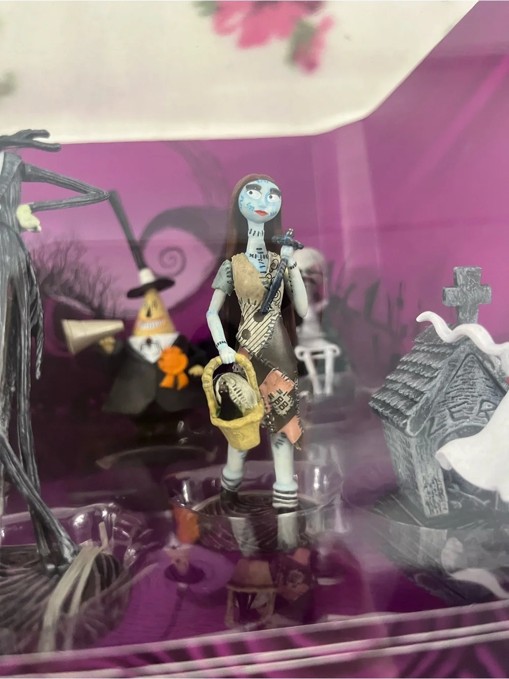 Disney piece figure